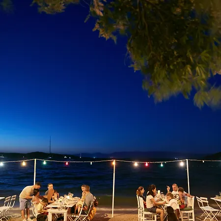 فندق دافنيس غولتوركبوكو