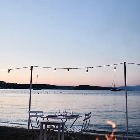 Daphnis 3* Гёльтюрбюку