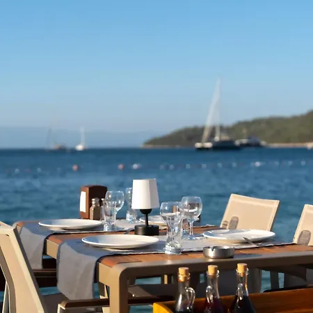 Daphnis Hotel Golturkbuku