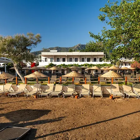 Hotel Daphnis 3*