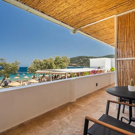 Hotel Daphnis Golturkbuku
