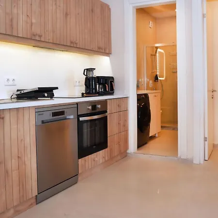 Отель Daphnis 3*