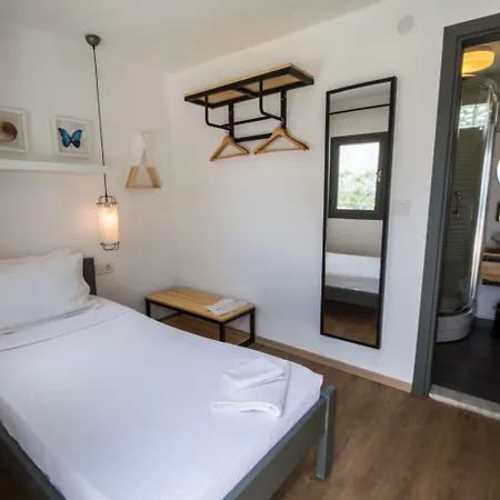 دافنيس فندق 3*