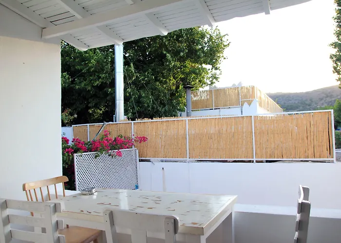 Daphnis ホテル 3*